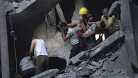 Kementerian Kesehatan Gaza menyebut sekitar 12.065 orang mengalami luka-luka akibat serangan udara militer Israel.  