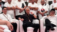 Ganjar-Mahfud telah tiba diTugu Proklamasi sejak pukul 09.30 WIB. 