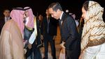 Potret Jokowi Tiba di Riyadh, Bakal Hadiri GCC-Bertemu Pangeran MBS