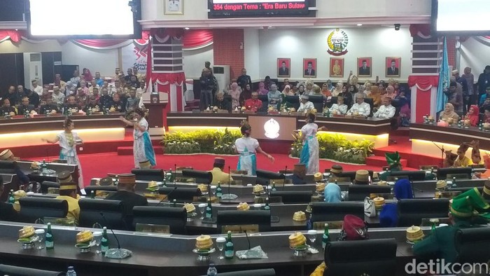Rapat paripurna HUT ke-354 Sulsel di DPRD Sulsel.