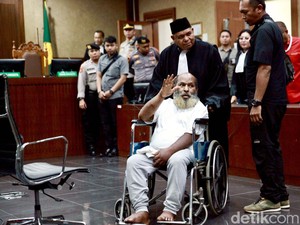 KPK Akan Banding Vonis 8 Tahun Penjara Lukas Enembe