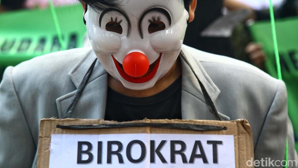 Aksi Teatrikal Desak Pemerintah Tindak Perusahaan yang Terlibat Karhutla