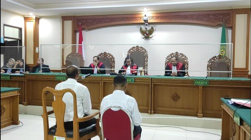 Pejabat Unud menjalani sidang dakwaan di Pengadilan Tipikor, Jumat (20/10/2023). Dua pejabat itu terseret korupsi dana SPI.