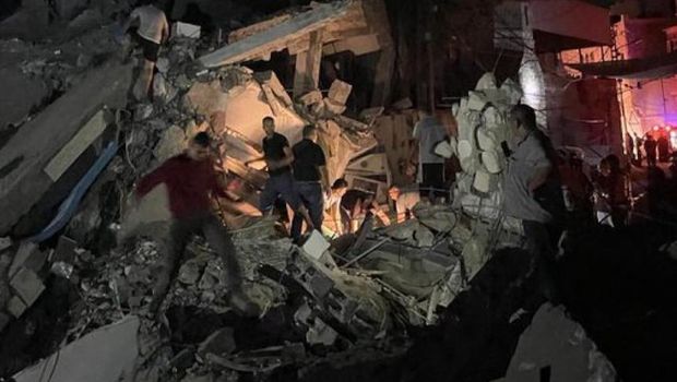 Dunia Hari Ini: Sebuah Gereja Tempat Pengungsian di Gaza Diserang Israel
