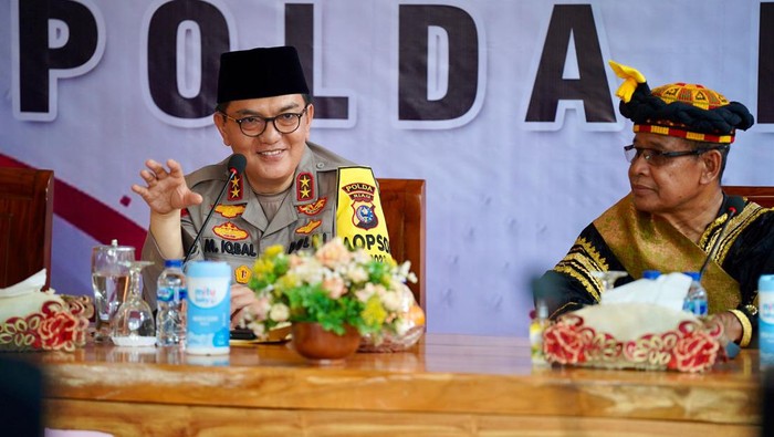 Foto: Kapolda Riau saat acara Jumat Curhat di Kampar (Dok Humas Polda Riau)
