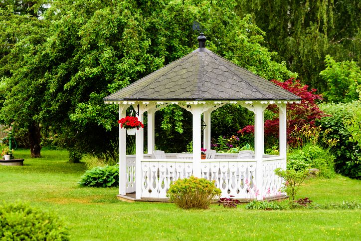 Contoh gazebo.