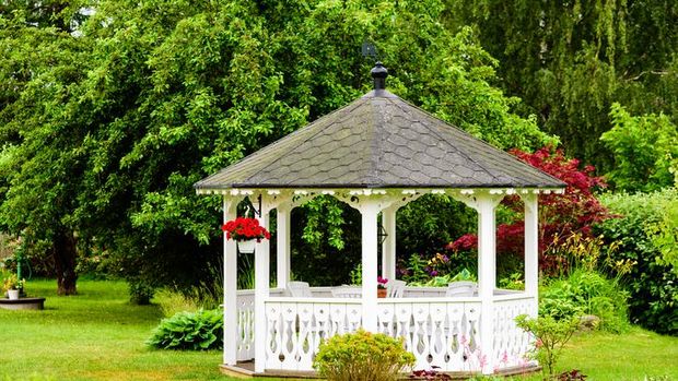 Contoh gazebo.