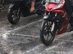 Kondisi Cuaca Bandung Hari Ini, Sabtu 8 Maret 2025: Hujan Petir