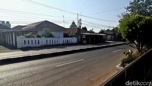 Jalan Suroto Kunto Karawang