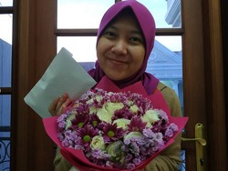 7 Foto Putri Mahfud MD, Dokter yang Sempat Dikira Mahasiswi Tak Mampu