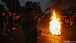 Mahasiswa Bakar di Patung Kuda Jakarta