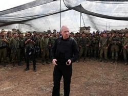 Menhan Israel Ungkap Pergeseran Strategi Perang di Gaza, Seperti Apa?
