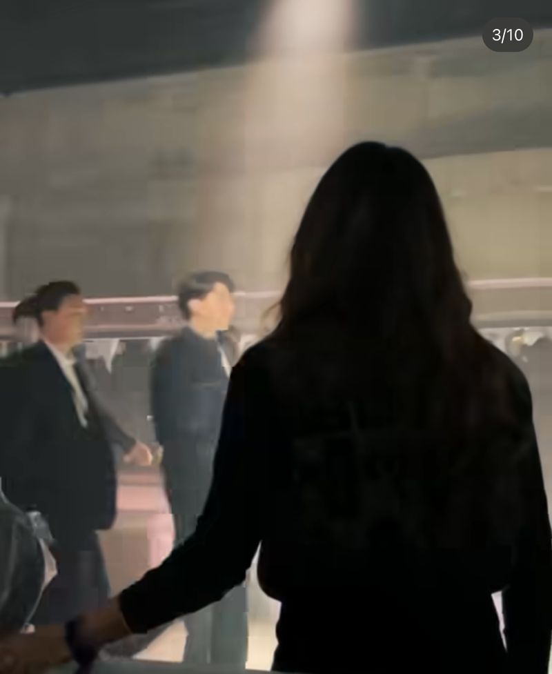 Momen Heboh Raisa Ketemu Jungkook BTS, Curi-curi Foto Candid Bareng Momen Heboh Raisa Ketemu Jungkook BTS, Curi-curi Foto Candid Bareng