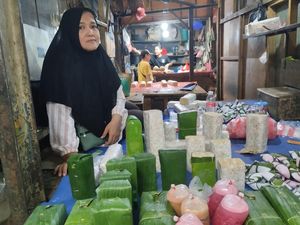 Cara Pedagang Tempe Bertahan di Tengah Tingginya Harga Kedelai