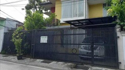 Rumah kos dijual di Mampang