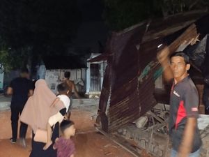 6 Rumah di Karimun Rusak Usai Diterjang Puting Beliung