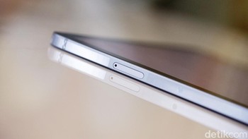 Tablet ini mendukung koneksi 5G. Foto: Adi Fida Rahman/detikINET