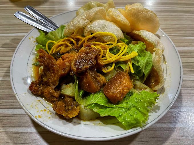 Mlekoh Sedep! Tahu Campur Surabaya Untuk Makan Siang Tanggal Tua