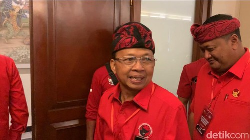 Ketua DPD PDI Perjuangan Bali Wayan Koster saat Rapat Konsolidasi di Sanur, Denpasar, Jumat (20/10/2023).