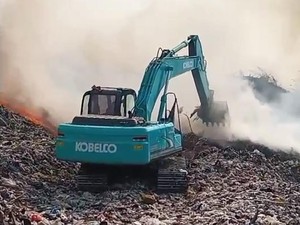 154 Warga Masih Ngungsi Akibat Kebakaran di TPA Rawa Kucing Tangerang