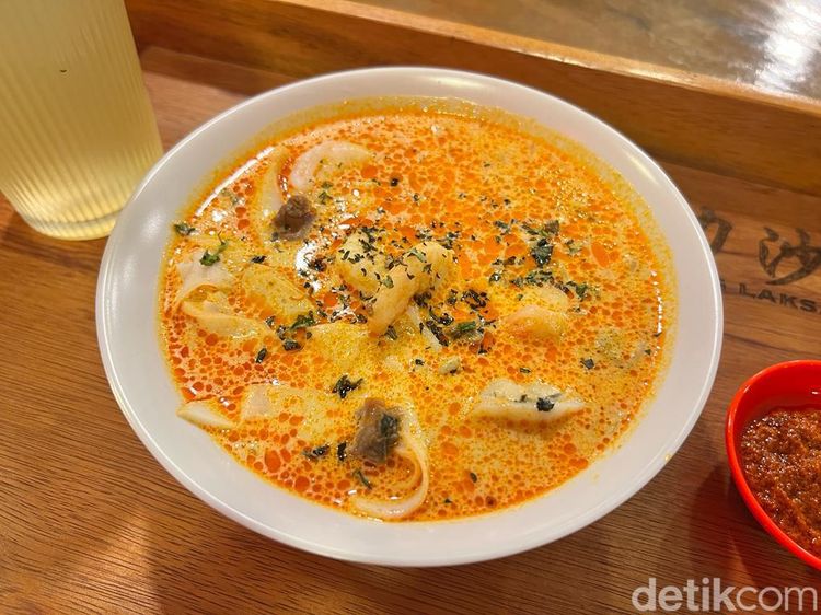 Gurih Segar Katong Laksa ala Singapura Kini Ada di Jaksel