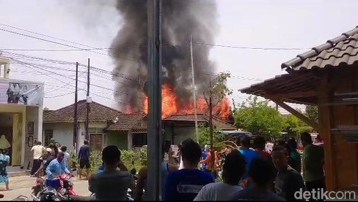 kebakaran di bojonegoro