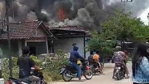 kebakaran di bojonegoro