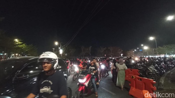 Kemacetan lalu lintas menuju arah CPI Makassar.