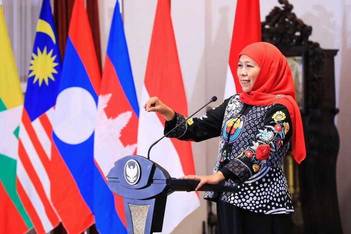 Khofifah Khofifah