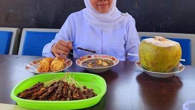 Khofifah Indar Prawansa, Sosok yang Hobi Kuliner hingga Panen Buah