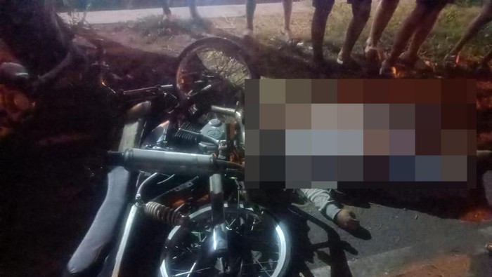 Pemuda terkabar tabrak mobil intel usai kebut-kebutan di jalanan Mojokerto