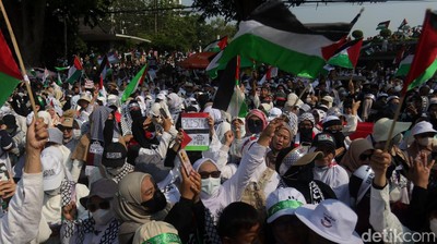 Suara Ribuan Warga Bandung Bela Palestina