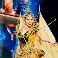 Berkompetisi di Miss Grand International 2023, Ritassya tampil memukau dengan kostum nasional. Gadis 22 tahun itu membawakan Kostum Nasional bertema The Goddess Of The Sun. Foto: Dok. Miss Grand Indonesia