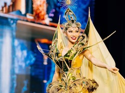 8 Aksi Ritassya Wellgreat Bawakan Kostum Matahari di Miss Grand International