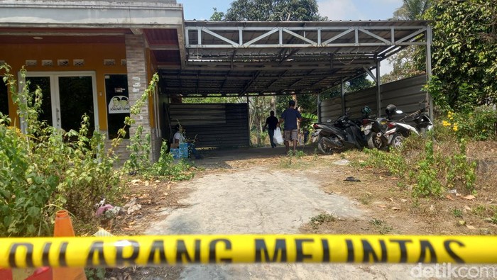 Rumah yang jadi TKP pembunuhan Tuti dan Amel di Subang.
