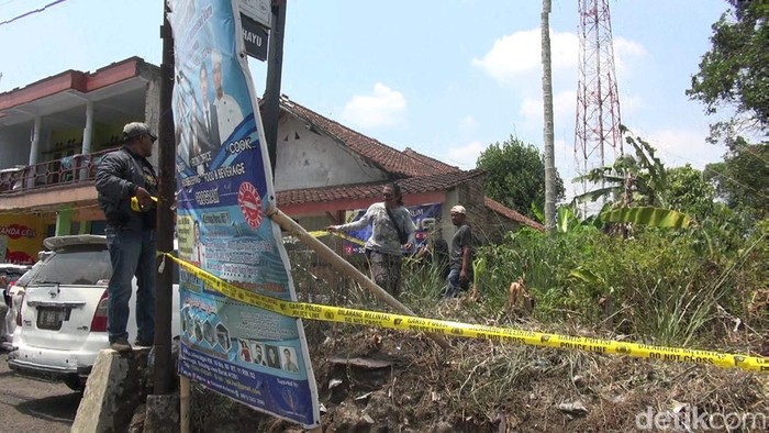 Rumah yang jadi TKP pembunuhan Tuti dan Amel di Subang. Rumah yang jadi TKP pembunuhan Tuti dan Amel di Subang.