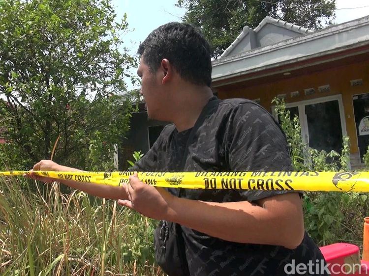 Garis Polisi Kembali Terpasang di TKP Pembunuhan Tuti dan Amel