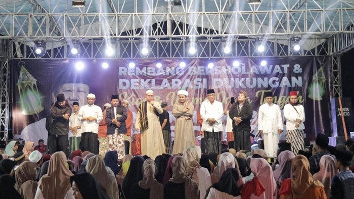 Sejumlah masyarakat dan kiai di Jawa Tengah (Jateng) mendeklarasikan dukungan kepada bakal calon presiden (bacapres) Prabowo Subianto. (Dok Ist)
