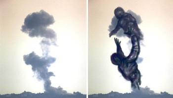 Mereka membuat gambar yang mereka lihat dalam asap yang mengepul dari lokasi-lokasi serangan roket Israel. (Foto: Boredpanda/Belal Khaled)