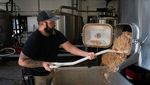 Start Up di AS Sulap Air Limbah Jadi Bir