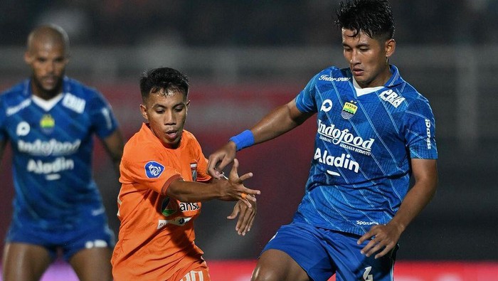 Borneo FC gagal meraih poin penuh saat menjamu Persib Bandung di lanjutan pekan ke-16 Liga 1 2023-2024.