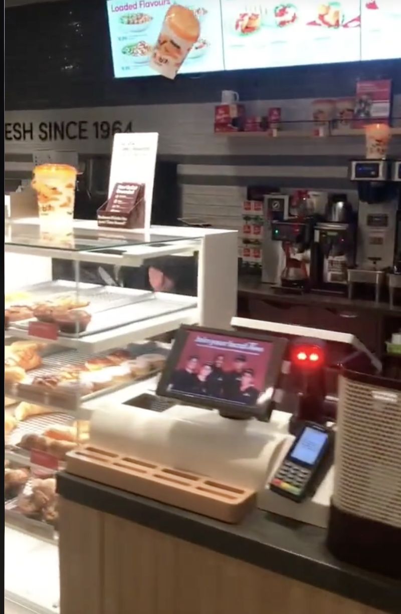 Bukan Curi Uang, Pria Ini Datang ke Kafe untuk Mencuri Donat