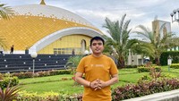 Masjid kuning Deli Serdang.