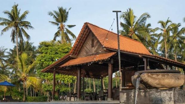 Fasilitas di Ketapang Indah Hotel.