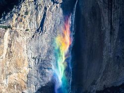 Bukan Hasil Photoshop, Deretan Foto Membingungkan Ini 100% Asli