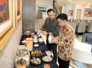 Potret Gibran dan AHY Sarapan Bubur di Tengah Isu Cawapres Prabowo