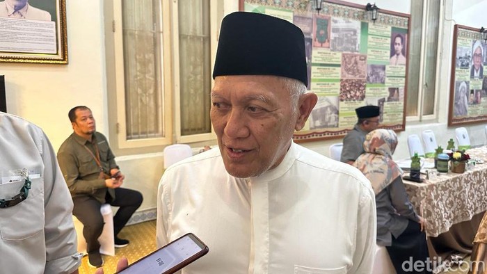 Ketua PBNU Bidang Ekonomi Gus Kikin saat mengungkap apa yang dibahas Jokowi 1 jam berbincang dengan kiai sepuh NU.