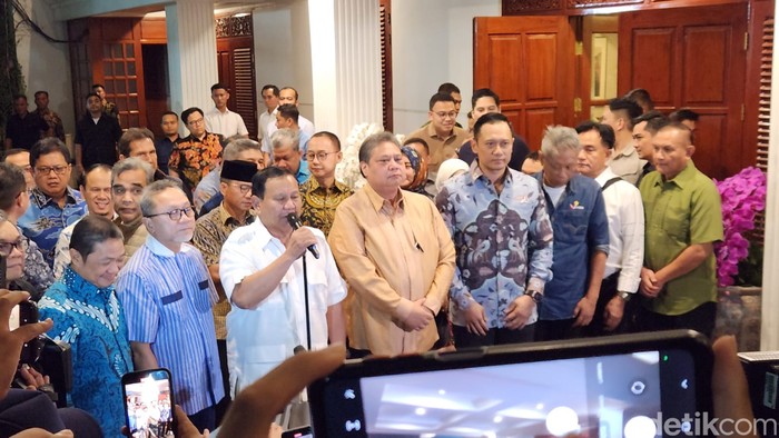 Ketua umum partai politik di Koalisi Indonesia Maju berkumpul di kediaman Prabowo Subianto (Adrial/detikcom).