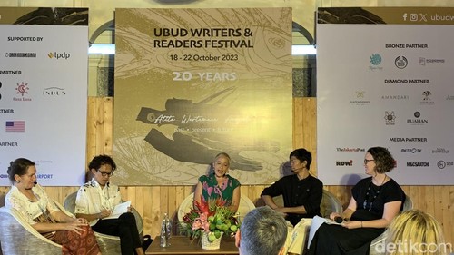 Konsulat Jenderal Australia turut menyemarakkan UWRF 2023 dengan menggelar diskusi panel yang membahas hubungan bilateral antara Indonesia dengan Australia, Sabtu (21/10/2023). (Siti Muamalah/detikBali)