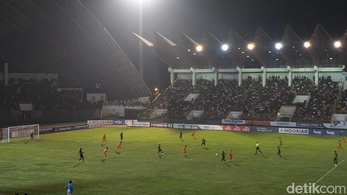 Laga Persiraja Banda Aceh Vs Semen Padang FC. (Agus Setyadi/detikSumut)